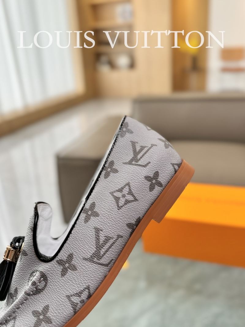 Louis Vuitton Low Shoes